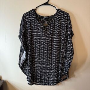 Robert Louis Black and White Relaxed Boxy Blouse